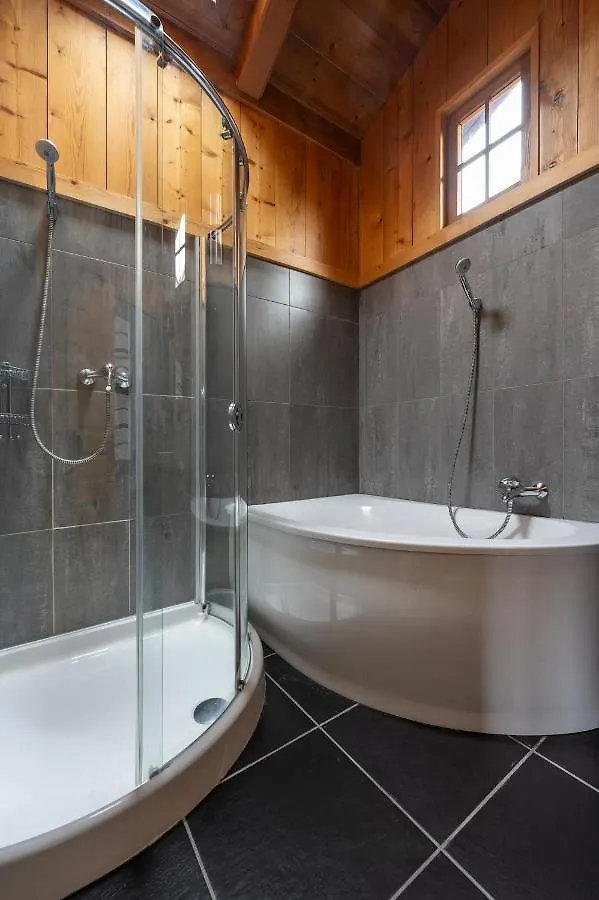 Chalet Grand Togadere Les Gets